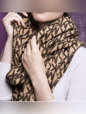 Michael Kors Monogram Knit Scarf in Brown/Tan